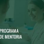 Imagem de uma pessoa conversando com outra e o texto Programa de Mentoria
